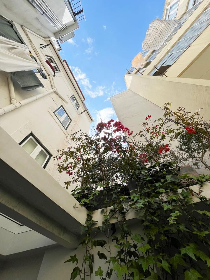 Апартаменты Guestready - Luxury With Private Terrace In Lapa Лиссабон Экстерьер фото